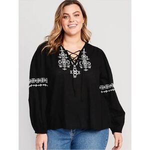 Old Navy Black Embroidered Boho Blouse Size: L